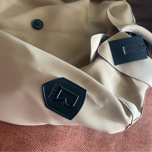 Beautiful Tan Rudsak .Trench Coat - Picture 5 of 10